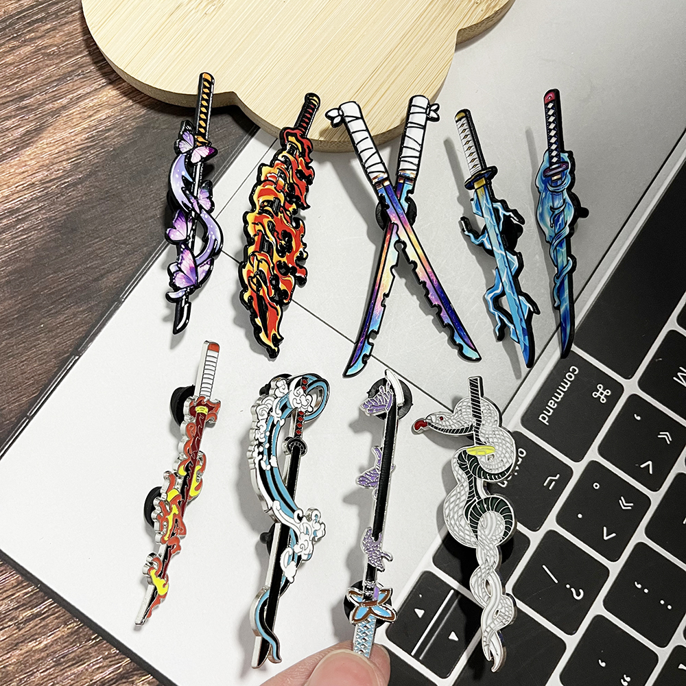 Demon Slayer Nichirin Sword En - Lapel Pin Enamel recension och pris