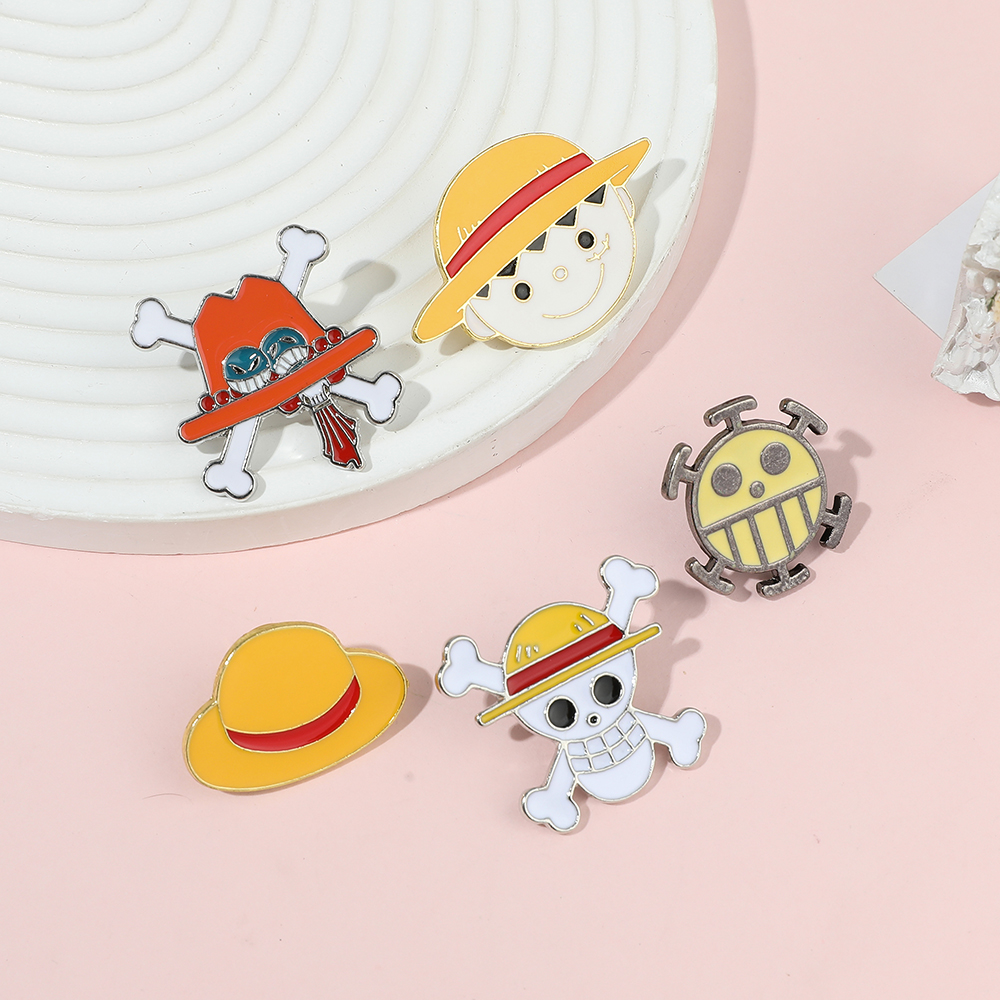 5 Pcs Cartoon Monkey D. Luffy  - Lapel Pin Enamel recension och pris