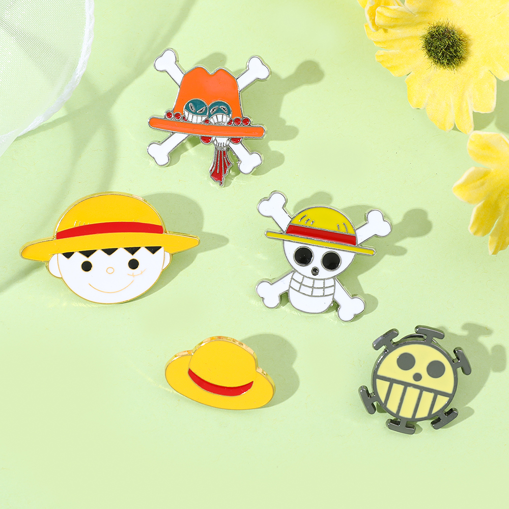5 Pcs Cartoon Monkey D. Luffy  - Lapel Pin Enamel recension och pris