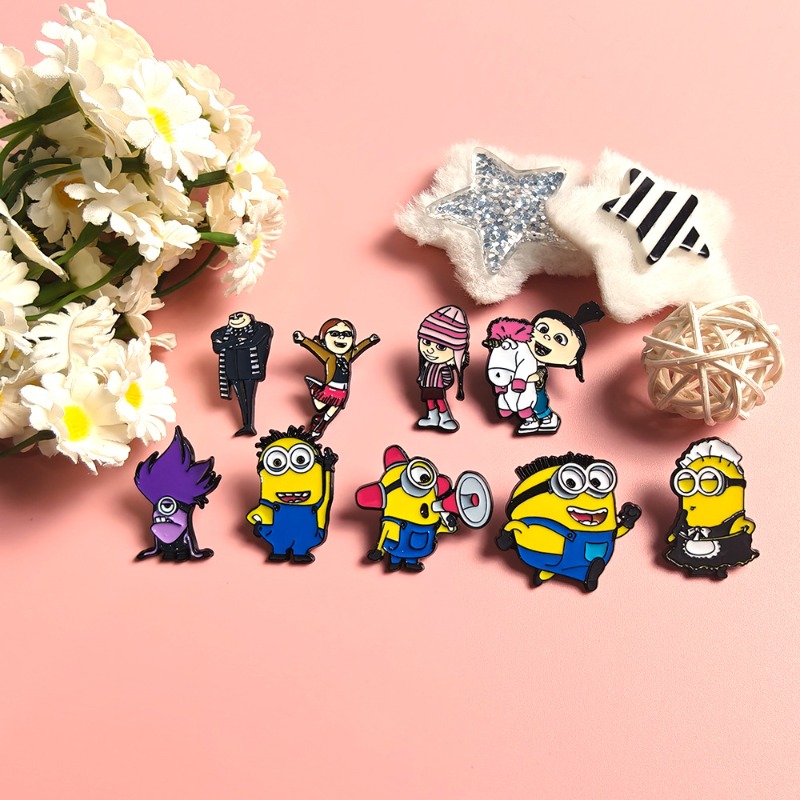 9pcs New Cute Cartoon Minions  - Lapel Pin Enamel recension och pris